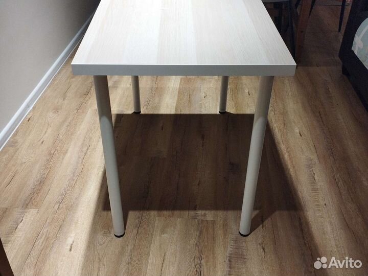 Компьютерный стол IKEA linnmon