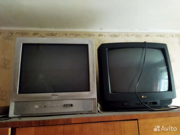 Телевизор 4 штуки