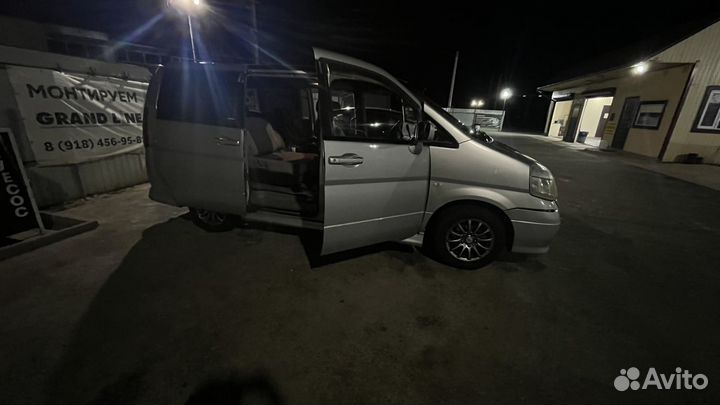 Nissan Serena 2.0 CVT, 2001, 70 000 км