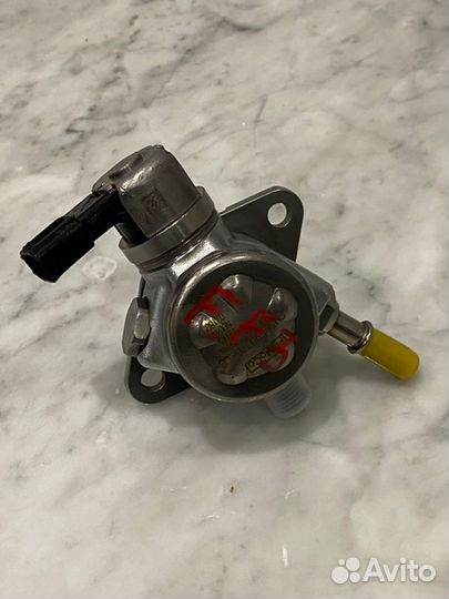 Топливный насос высокого давления Ford Focus 3 CB8