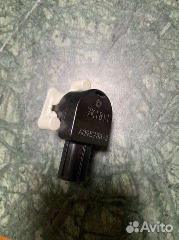 Датчик положения кузова 8651A064