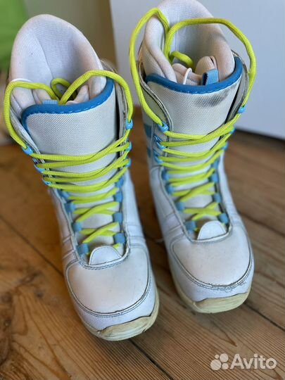 Сноубордические ботинки bone