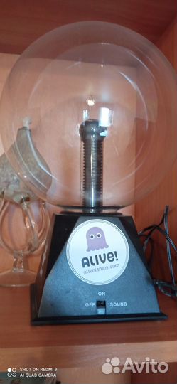 Светильник, плазменный шар с молниями