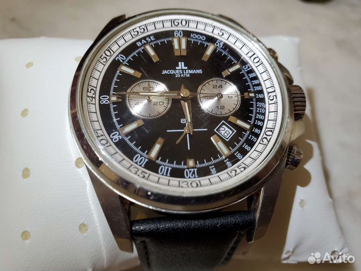 Часы jacques lemans