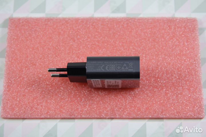 Зарядка Motorola TurboPower 18W - Евро - Новая