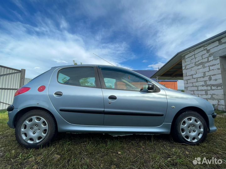 Peugeot 206 1.4 AT, 2006, 200 744 км