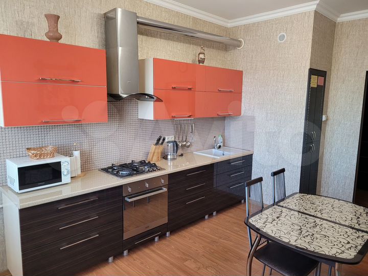 2-к. квартира, 71 м², 6/9 эт.
