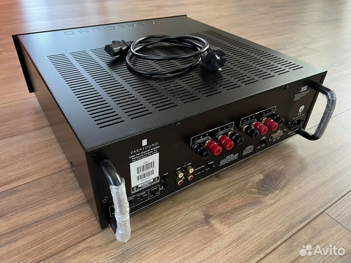 Усилитель мощности Parasound 2250 новый