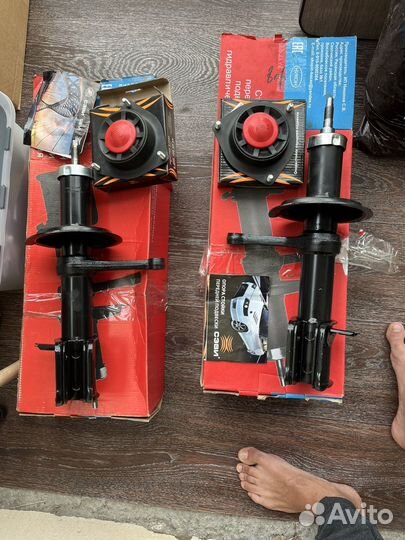 Стойки передние на ваз 2114