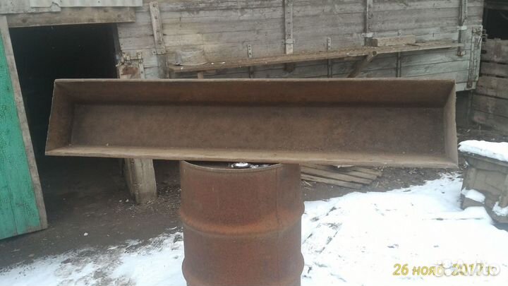 Кормушки металлические