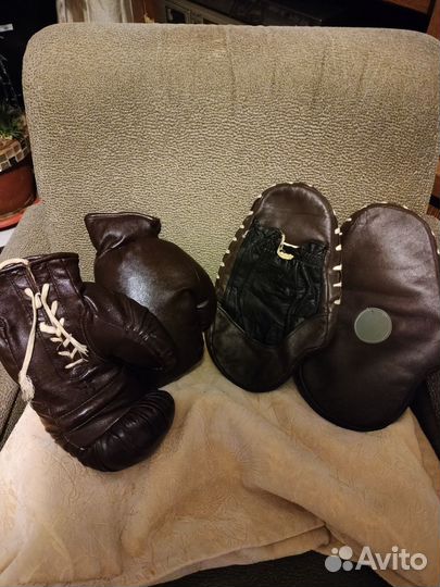 Детские боксерские перчатки и лапы