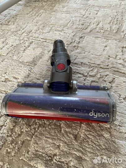 Dyson fluffy щетка V6