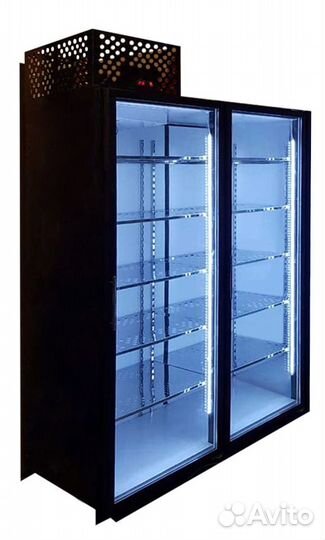 Холодильный шкаф со стеклянным фронтом