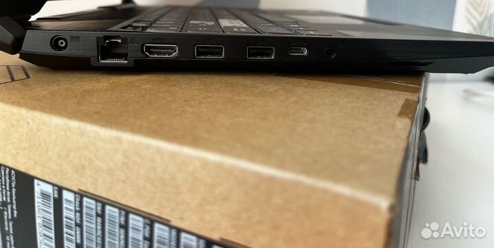 Asus TuF A15 Ryzen 7-4800H/16GB/RTX 2060 6GB/144Hz