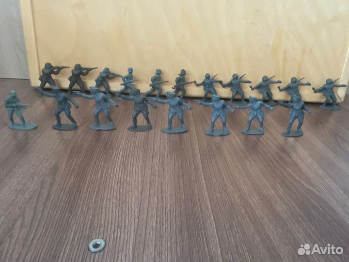 Солдатики пластмассовые СССР