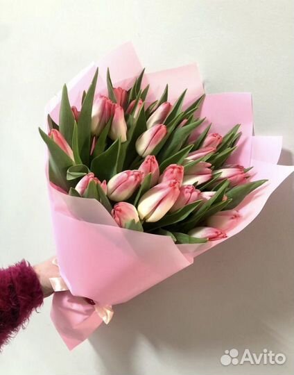 Тюльпаны к 8 марта