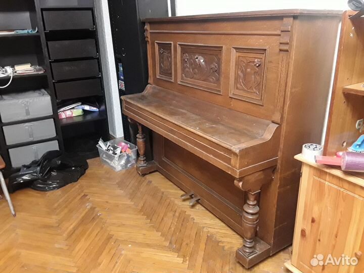 Немецкое старинное пианино