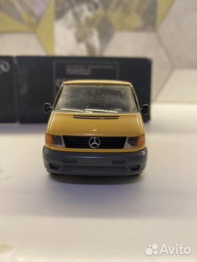 Mercedes vito 1:43