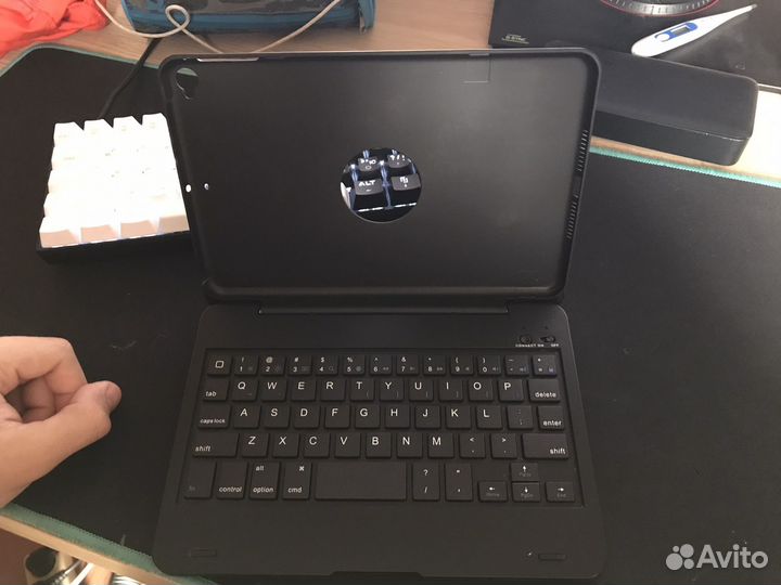 Беспроводная клавиатура для iPad Mini
