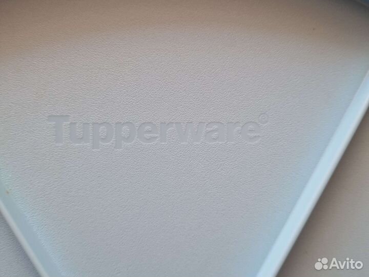 Тортница с крышкой Tapperware