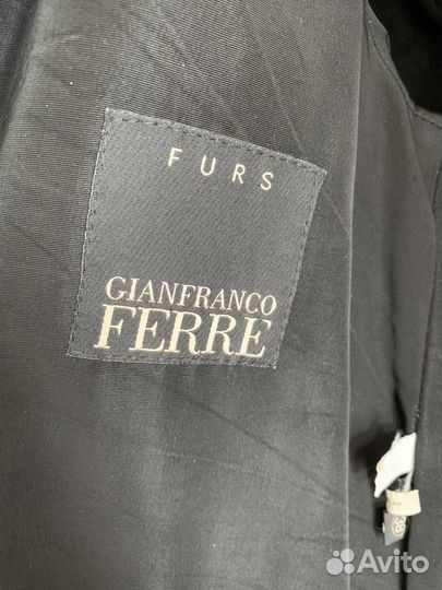 Пальто легкое gianfranco ferre furs