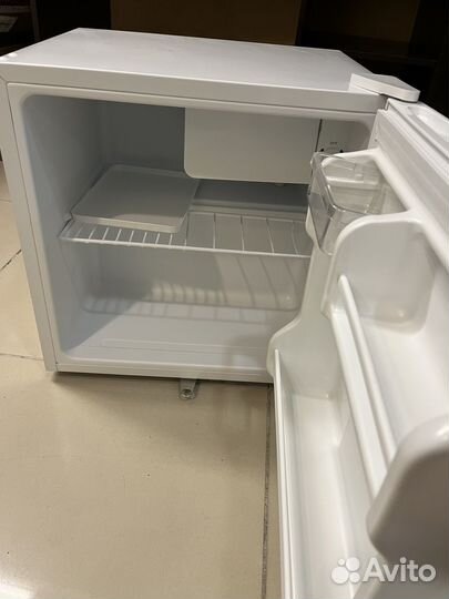 Холодильник маленький