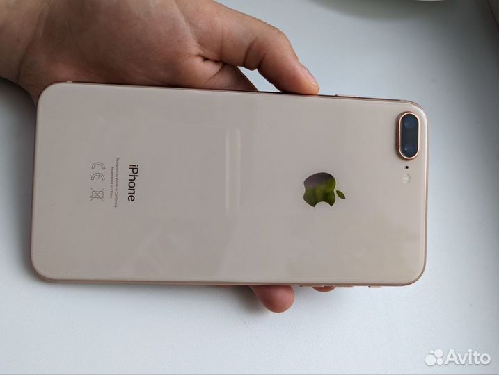 iPhone 8 Plus, 64 ГБ