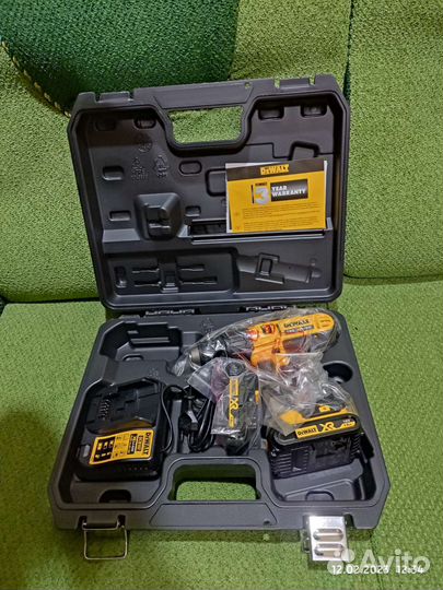 Ударный шуруповёрт Dewalt dcd776 s2 гарантия 3года