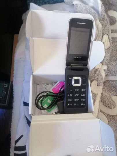 Мобильные телефоны на запчасти