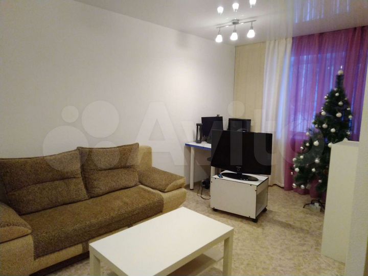 2-к. квартира, 45 м², 1/5 эт.
