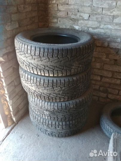 Accelera 651 285/60 R18