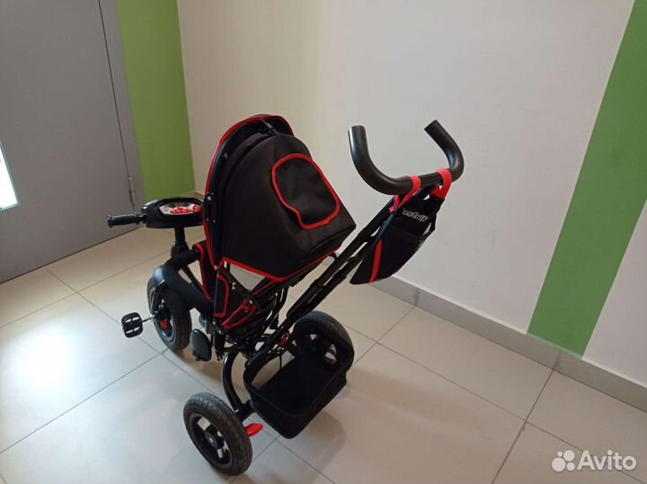 Трехколесный велосипед с родительской ручкой