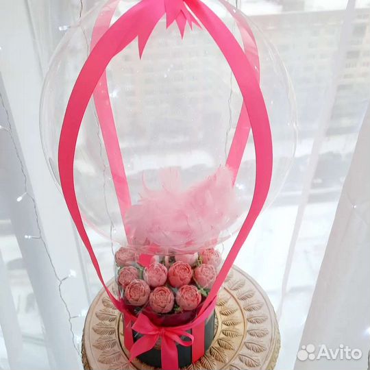 Подарочная коробка с шоколадным букетом и баблс