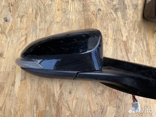 Зеркало правое Toyota CH-R