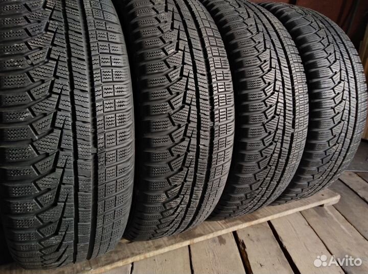 Hankook Winter I'Cept Evo2 W320 215/45 R16