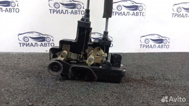 Замок двери задний правый Chevrolet Captiva Z22D1