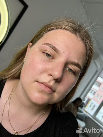 Коррекция и окрашивание бровей