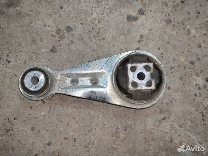 Подушка двигателя гитара Лада Приора 2170, 16 клп