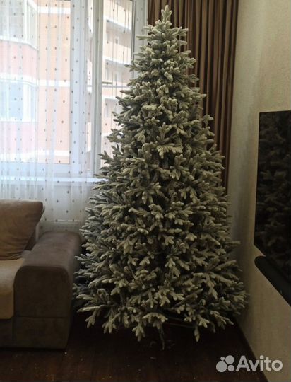 Елка искусственная