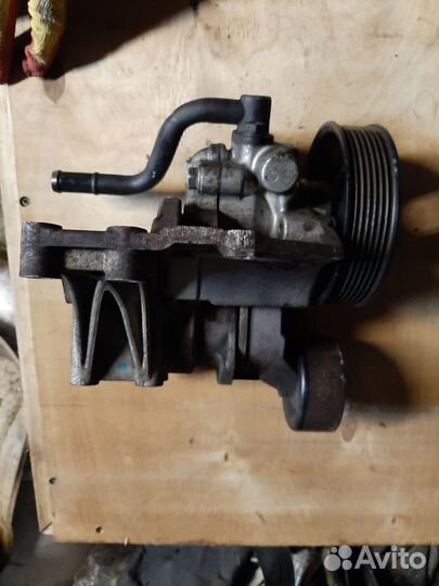 Насос гур гранд старекс 2,5 140 d4cb