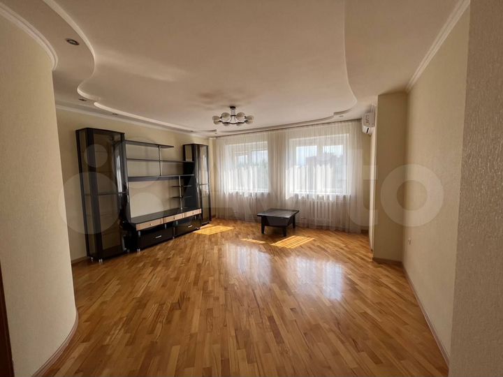 2-к. квартира, 74,5 м², 6/10 эт.