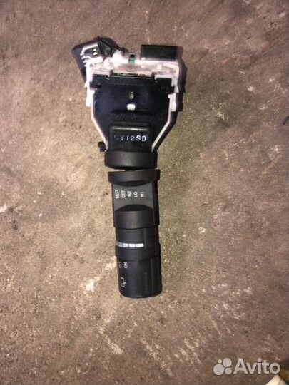 Блок подрулевых переключателей левый Nissan