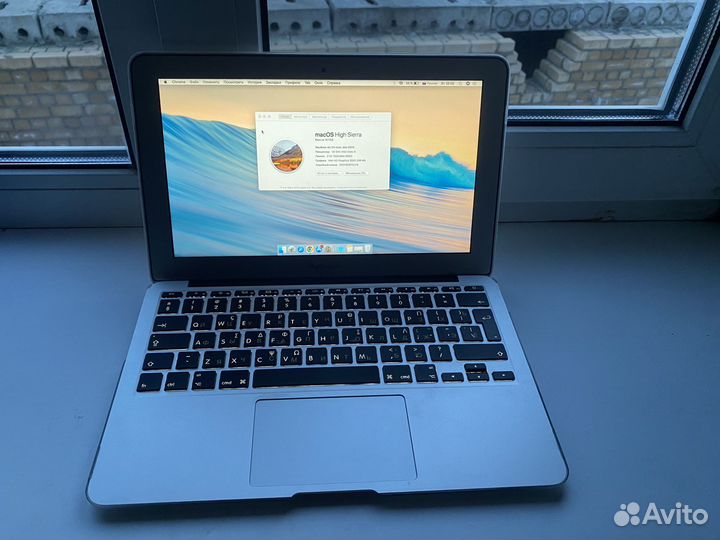 Apple MacBook Air 11 2011