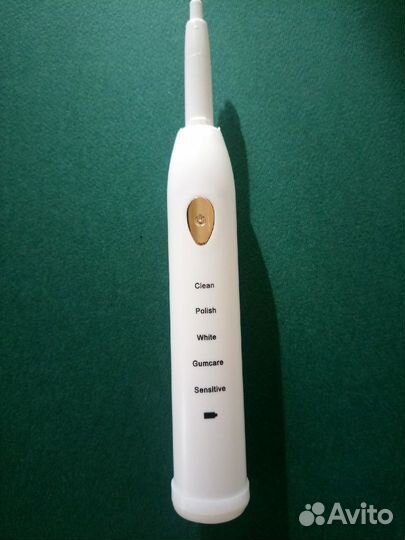 Электрическая зубная щетка новая
