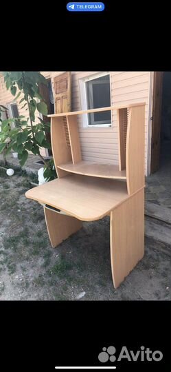 Компьютерный стол