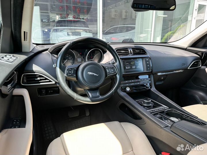 Jaguar F-Pace 2.0 AT, 2016, 170 378 км