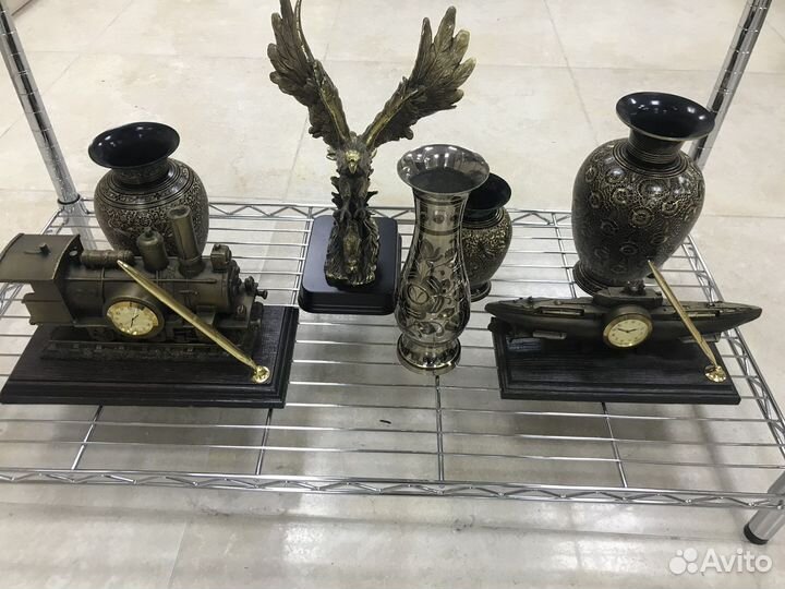 Фигуры коллекционные, статуэтки и кружки