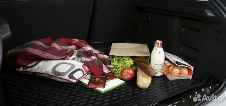 Коврик в багажник Toyota Camry XV70 2017 пластик