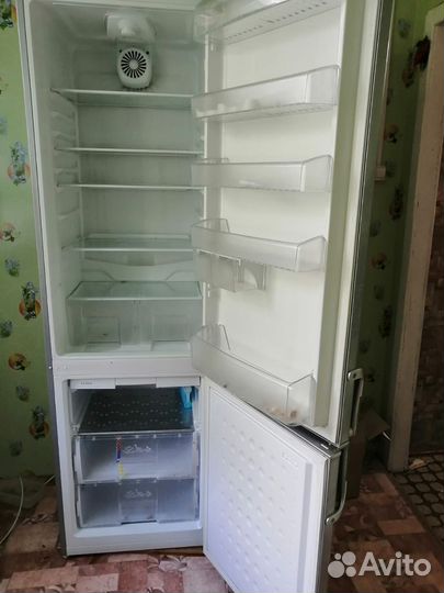 Холодильник beko