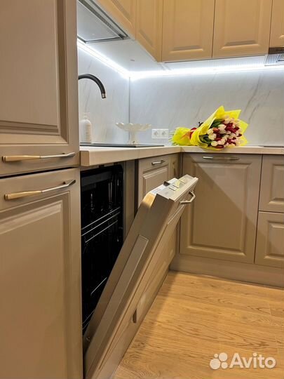 П образная кухня на заказ. Фабрика в Челябинске